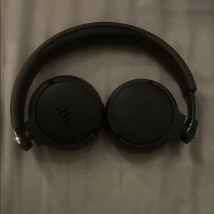 Rare Taco Bell branded headphones JBL Matte Black Over-Ear Headphones